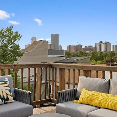 Pittsburgh Gem - 5Br - Downtown Deck View Villa